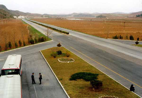 朝鲜的高速公路